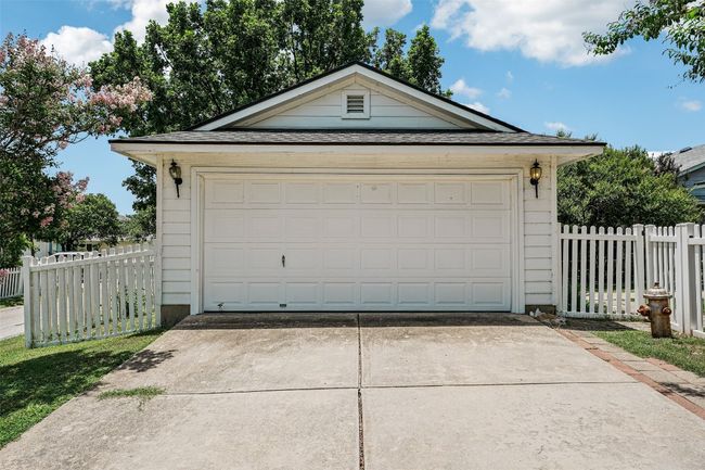 5962 Steiner, House other with 3 bedrooms, 2 bathrooms and 4 parking in Kyle TX | Image 34