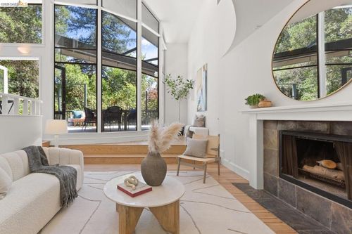 248 The Uplands, Berkeley, CA, 94705-2834 | Card Image