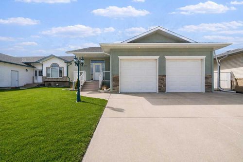 161 Sunrise Road Sw, Medicine Hat, AB, T1B4S1 | Card Image
