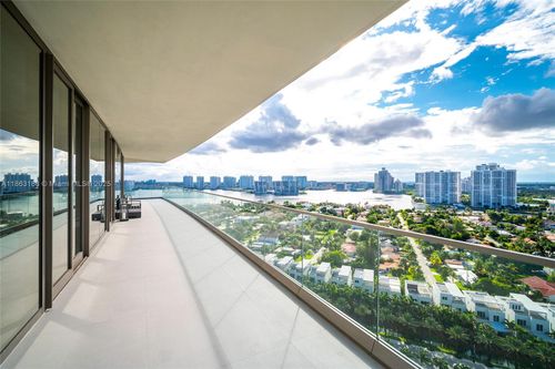 unit-1705-18975 Collins Ave, Sunny Isles Beach, FL, 33160-2358 | Card Image