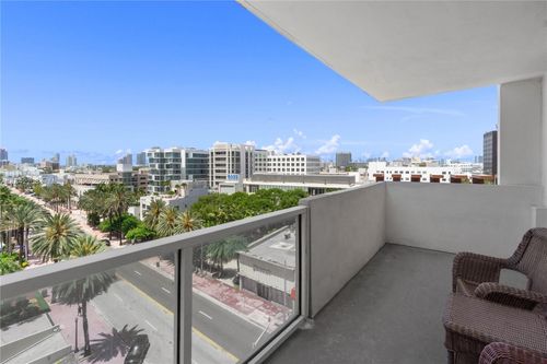 811-100 Lincoln Rd, Miami Beach, FL, 33139-2013 | Card Image