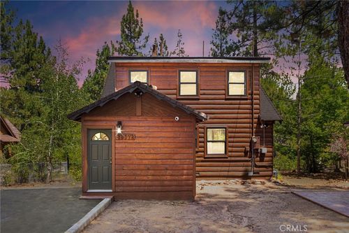 39572 Gilner Dr, Big Bear Lake, CA, 92315-9517 | Card Image