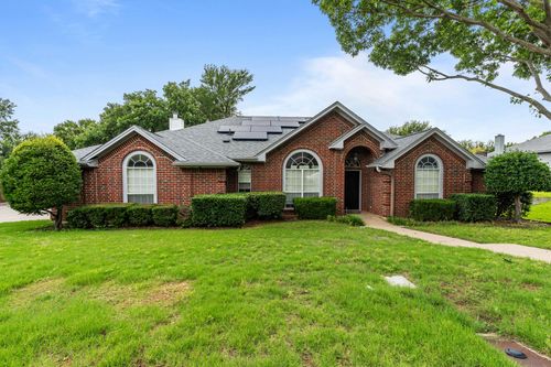 808 Shady Glen Ct, Fort Worth, TX, 76120-2858 | Card Image