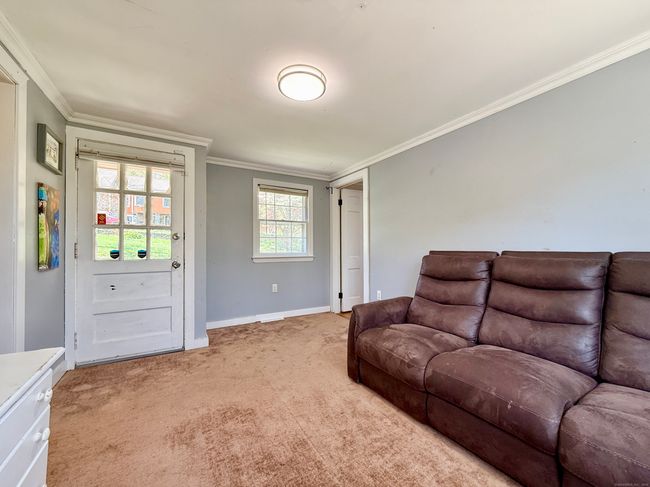 50 Downs Rd, House other with 3 bedrooms, 1 bathrooms and 4 parking in Monroe CT | Image 6