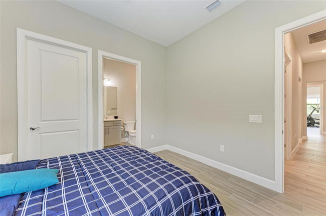 7113 Gradford Ct, House other with 3 bedrooms, 4 bathrooms and null parking in Lakewood Ranch FL | Image 43