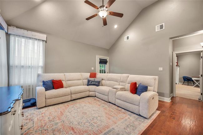 10252 Sunset Ln, House other with 4 bedrooms, 3 bathrooms and 2 parking in Conroe TX | Image 14