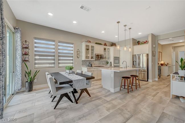 9940 Heather Moore Ave, House other with 3 bedrooms, 2 bathrooms and null parking in Las Vegas NV | Image 5