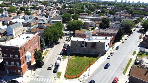 1312 W 31st St, CHICAGO, IL, 60608-5510 | Card Image