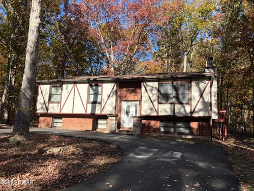 124 Buckboard Lane, Hawley, PA, 18428 | Card Image
