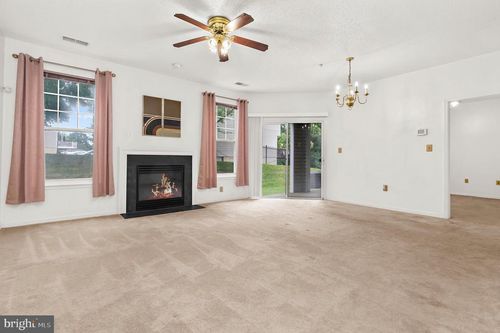 b1-103-7418 Hindon Cir, BALTIMORE, MD, 21244-5637 | Card Image