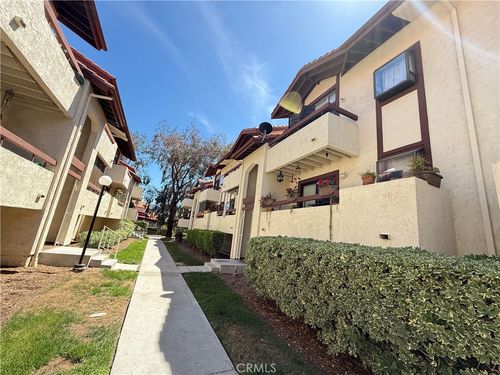 1108-18122 Sundowner Way, Canyon Country, CA, 91387 | Card Image