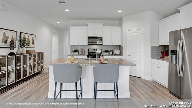 1025 Argonne Forest, House other with 4 bedrooms, 2 bathrooms and null parking in Seguin TX | Image 10