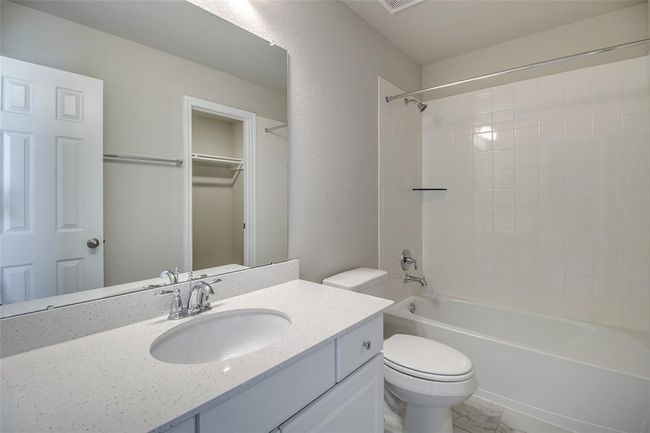 Note: Sample product photo. Actual exterior and interior selections may vary by homesite. Photo may be virtually staged | Image 20