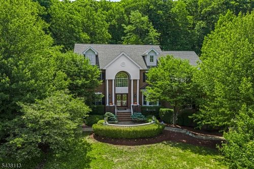 19 Devonshire Dr, Randolph, NJ, 07869-3541 | Card Image