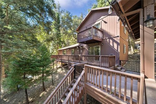 330 Canyon Dr, Cedarpines Park, CA, 92322 | Card Image