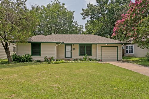 813 Westway St, Denton, TX, 76201-2626 | Card Image