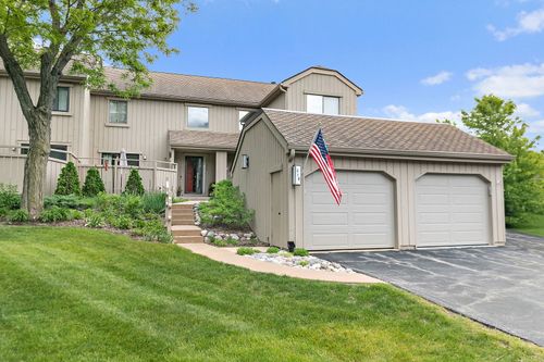 519 Old Barn Rd, Lake Barrington, IL, 60010-1722 | Card Image