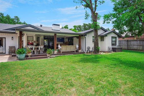 3314 Brookhaven Club Dr, Farmers Branch, TX, 75234-3732 | Card Image