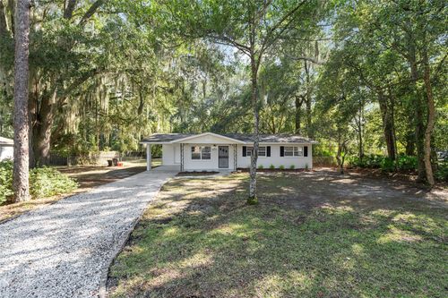 2511 Ne 3rd Pl, Gainesville, FL, 32641-5980 | Card Image