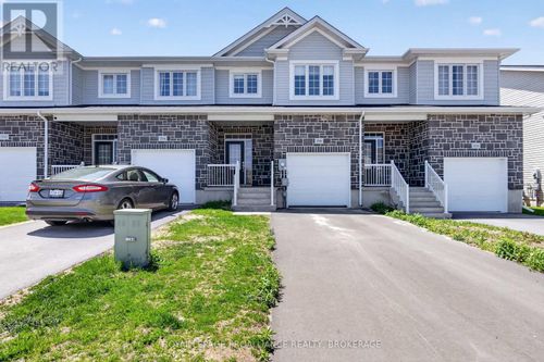 1536 Scarlet St, Kingston, ON, K7K0H6 | Card Image