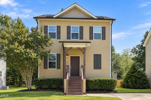 328 Chamberlain Dr, Clayton, NC, 27527-3998 | Card Image