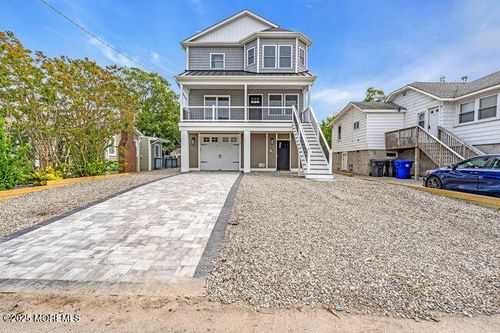 6 Holly Acres Dr, Brick, NJ, 08723-7417 | Card Image