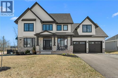 20 Valentin Crt, Moncton, NB, E1G6B4 | Card Image