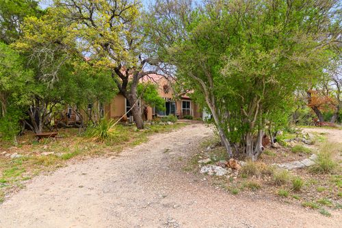 452 River View Dr, Johnson City, TX, 78636-4309 | Card Image