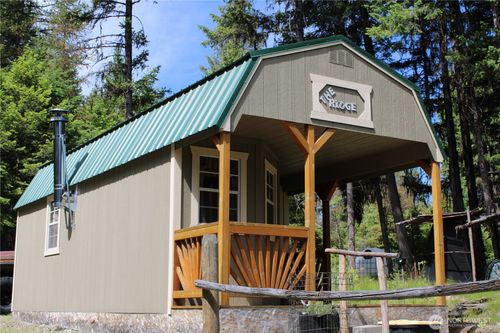 325 Pontiac Ridge, Tonasket, WA, 98855 | Card Image