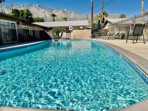 apt-7-686 E Cottonwood Rd, Palm Springs, CA, 92262-4616 | Card Image