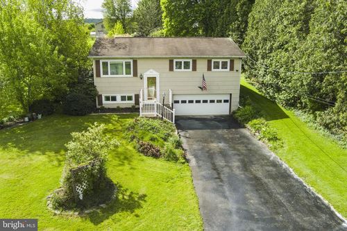 306 Marengo Ln, Pennsylvania Furnace, PA, 16865-9518 | Card Image