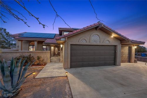5690 N Park St, Las Vegas, NV, 89149-2306 | Card Image