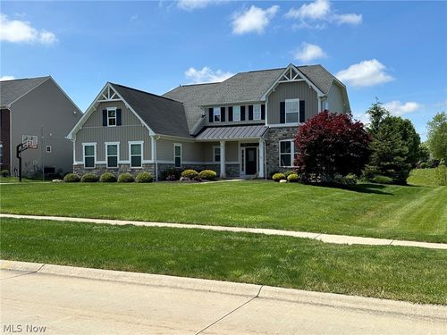2556 Palmer Ln, Avon, OH, 44011-2044 | Card Image
