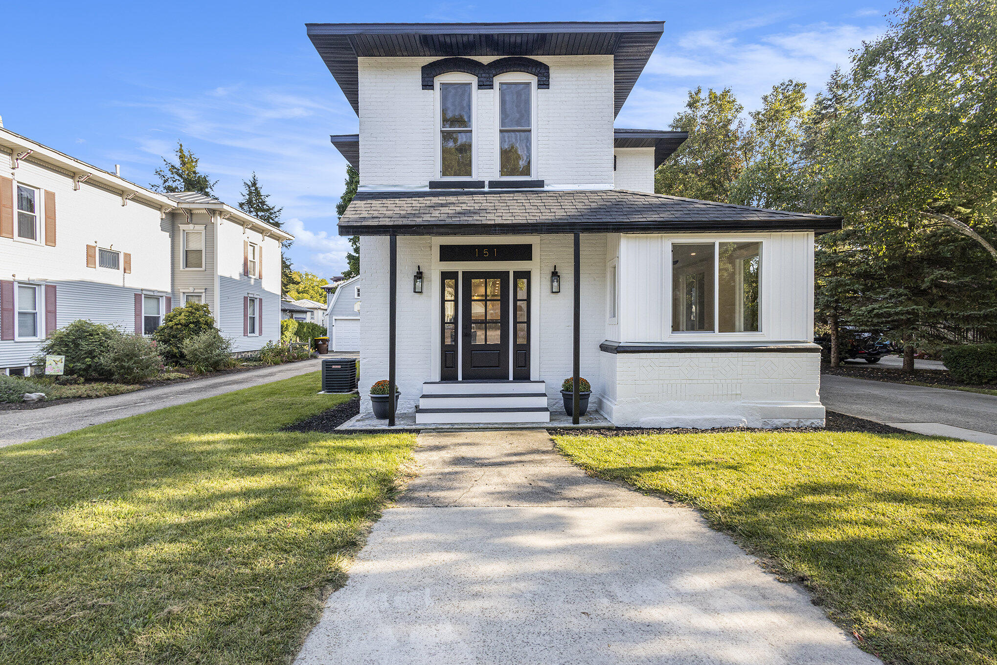Washington St, Ionia, MI 48846