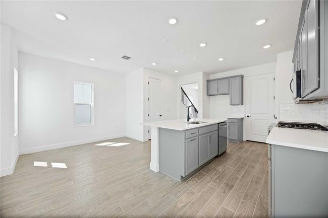 172 Eagleston Ln, House other with 3 bedrooms, 3 bathrooms and null parking in LAKEWOOD RCH FL | Image 12