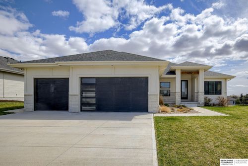12119 S 205th St, Gretna, NE, 68028-8109 | Card Image