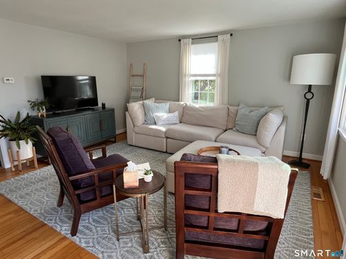 13-13 Boxwood Ln, Glastonbury, CT, 06033-1216 | Card Image