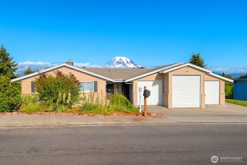 9926 257th Street Ct E, Graham, WA, 98338-8240 | Card Image