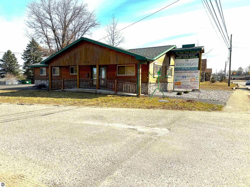 4772 W Houghton Lake Dr, Houghton Lake, MI, 48629-8221 | Card Image