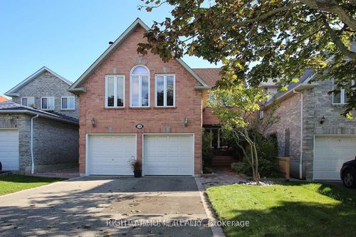 28 Mullen Dr, Ajax, ON, L1T2A5 | Card Image