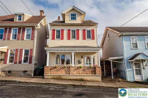 131 S Wayne St, Orwigsburg, PA, 17961-2305 | Card Image