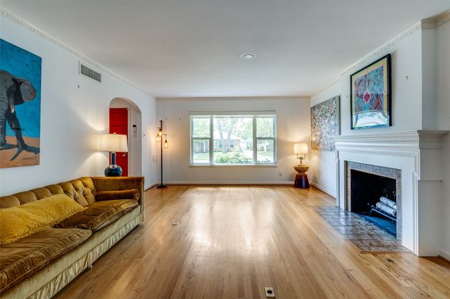 7243 Westbrook Ln, House other with 3 bedrooms, 2 bathrooms and null parking in Dallas TX | Image 8