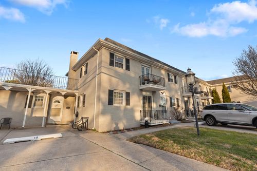 1b-1001 Washington St, Cape May, NJ, 08204-1729 | Card Image