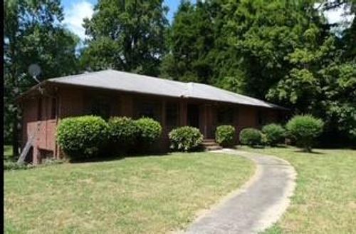 2808 Benjamin E Mays Dr Sw, Atlanta, GA, 30311-2320 | Card Image