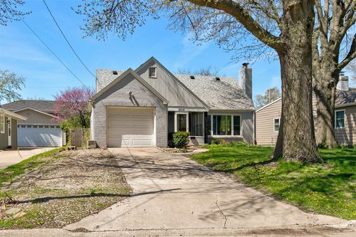 4210 Wakonda Pkwy, Des Moines, IA, 50315-3355 | Card Image