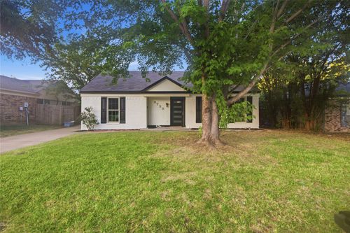 3728 Flintwood Trl, Fort Worth, TX, 76137-1357 | Card Image