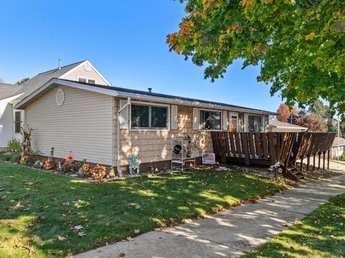 920 Flambeau Street, Manitowoc, WI, 54220 | Card Image