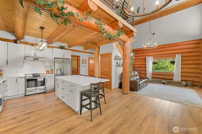 2046 E Smith Rd, House other with 3 bedrooms, 4 bathrooms and 5 parking in Bellingham WA | Image 14
