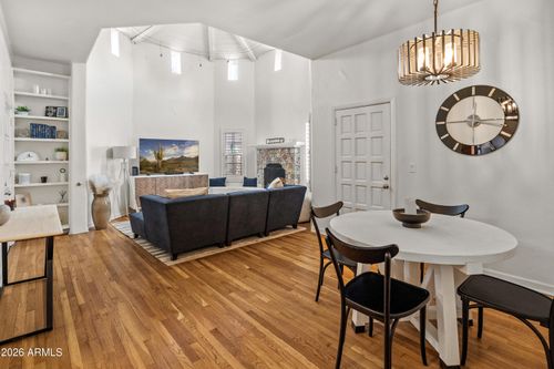 2-4540 N 44th St, Phoenix, AZ, 85018-4272 | Card Image