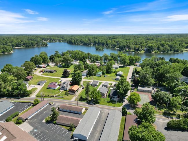 9800 N Denzel Dr, House other with 3 bedrooms, 2 bathrooms and null parking in Syracuse IN | Image 36